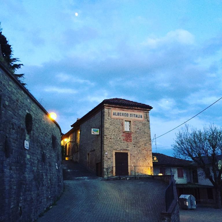 Dimora Storico Romantica Il Sole E La Luna Cerretto Langhe エクステリア 写真