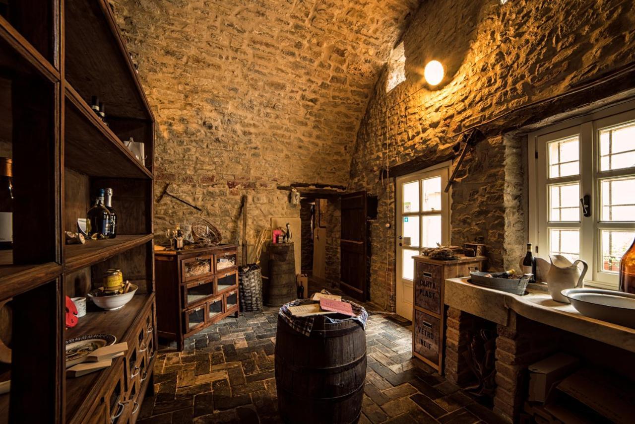 Dimora Storico Romantica Il Sole E La Luna Cerretto Langhe エクステリア 写真